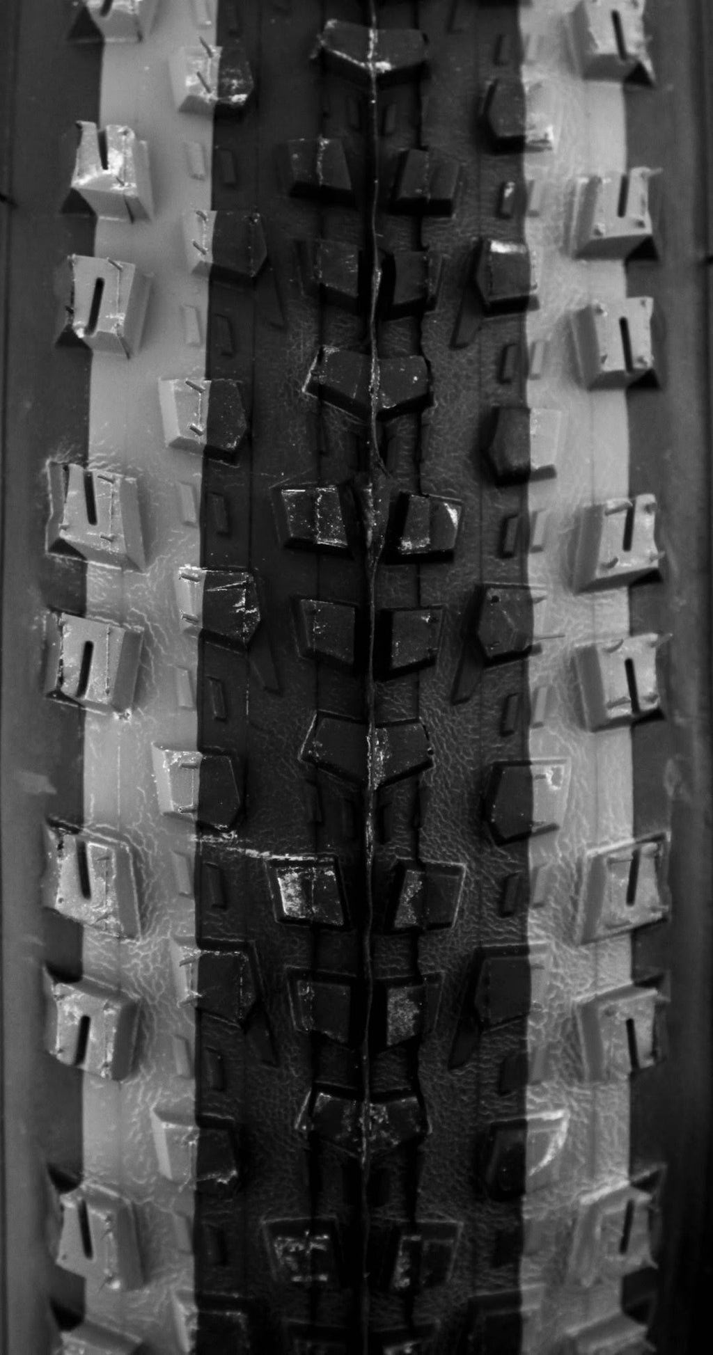 Tubeless Folding Tire, 27.5 x 2.25-Inch, Grey/Black E604440