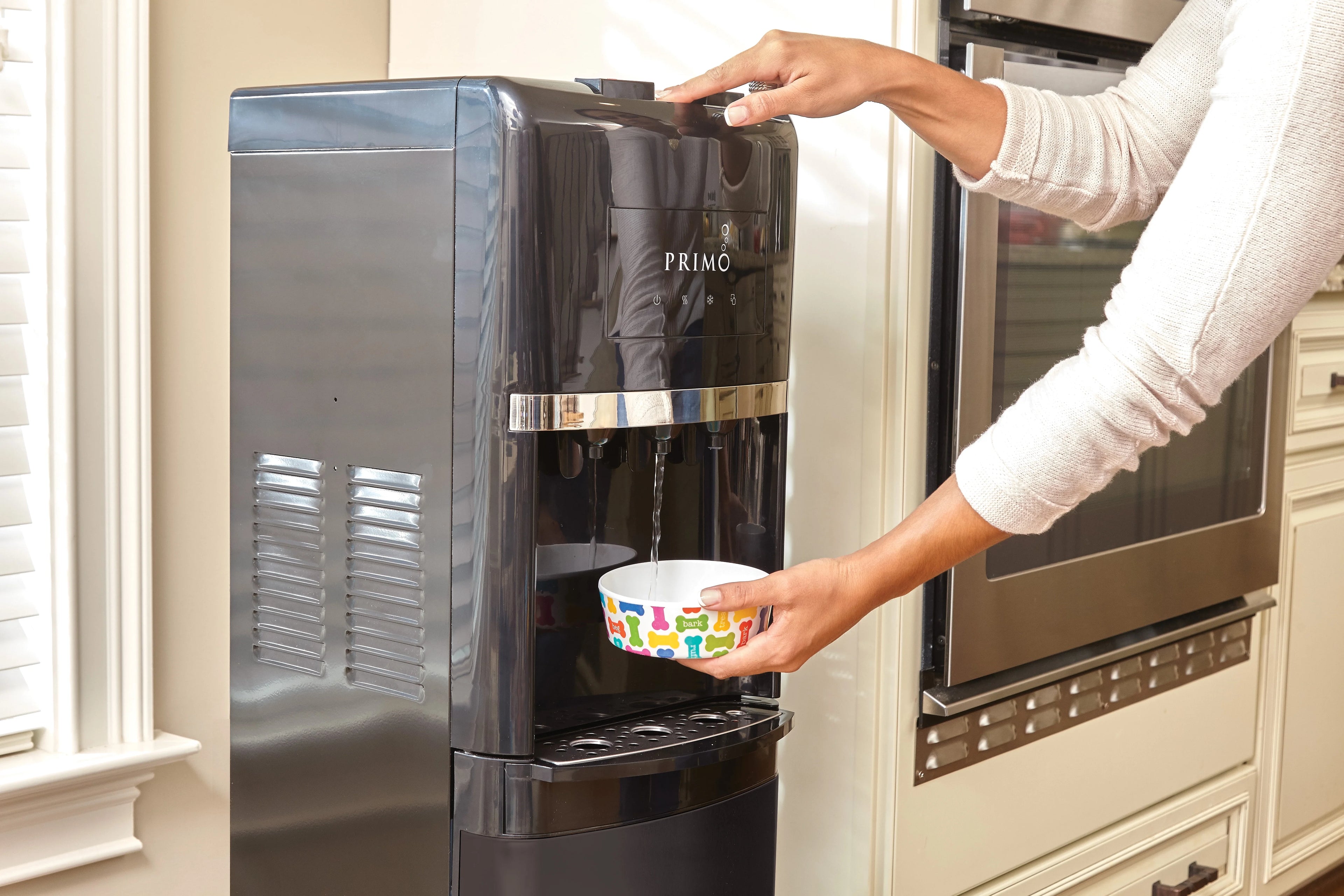 Black Bottom Loading Water Dispenser S7490