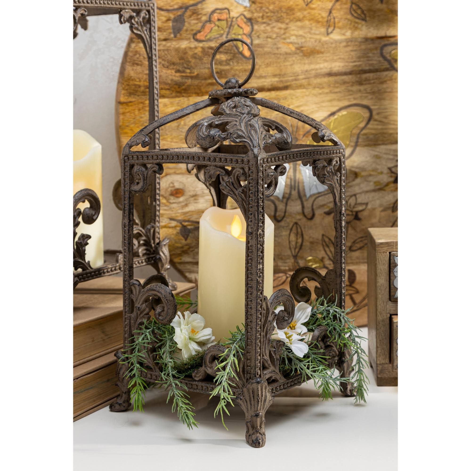Medium Metal Lantern X250706