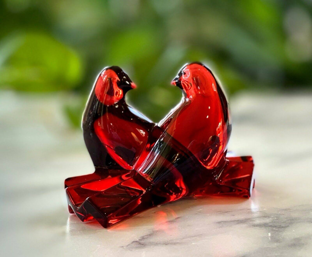 Ruby Loving Doves C754