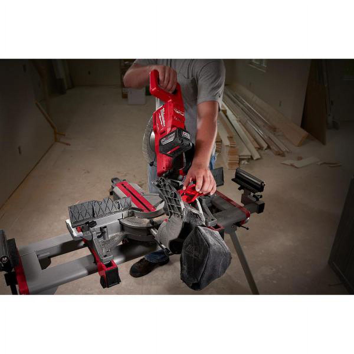 Refurbished M18 Fuel Dual Bevel Sliding Compound Miter Saw Bare Tool T92477