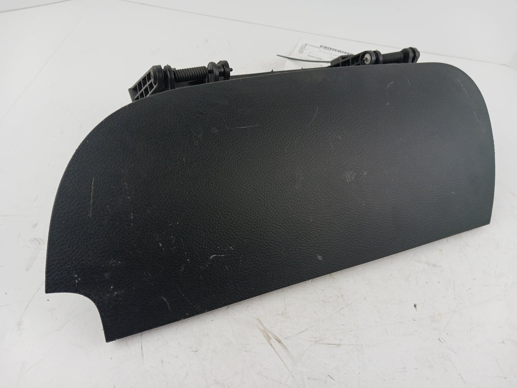 Upper Glove Box Assembly V645