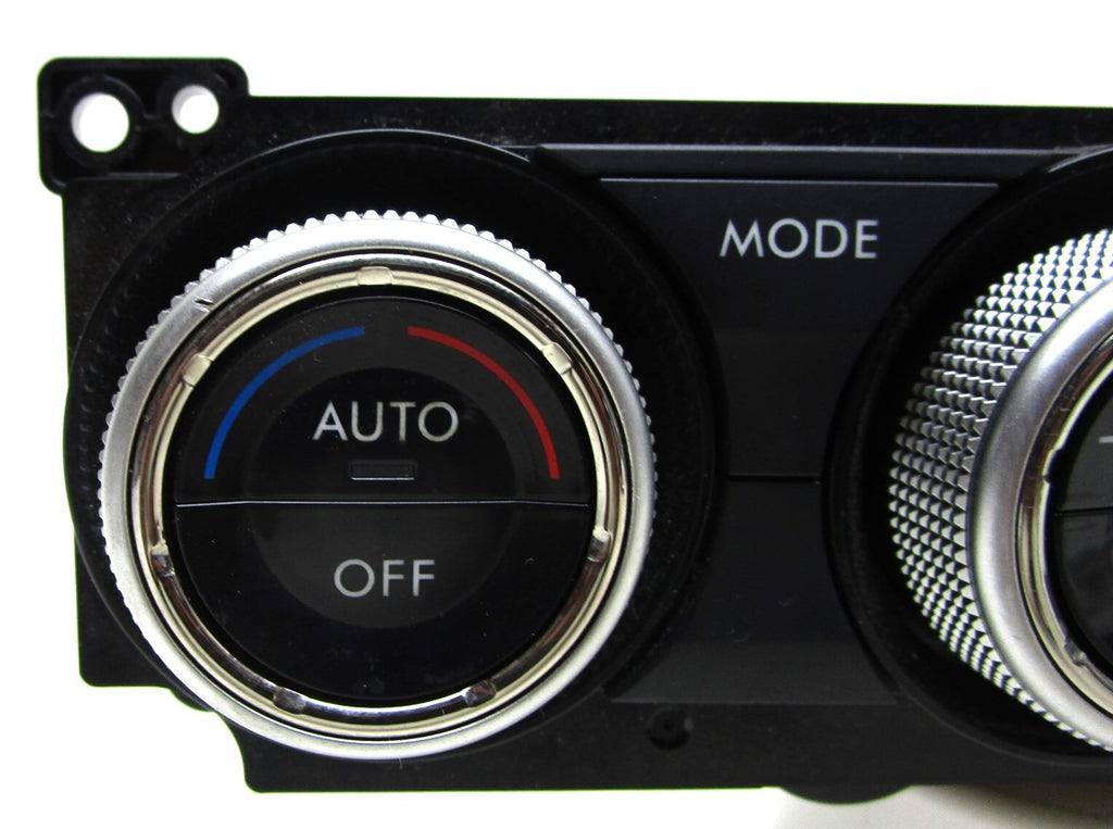 Pre-Owned Subaru Forester Automatic Dual Zone Climate Control W748