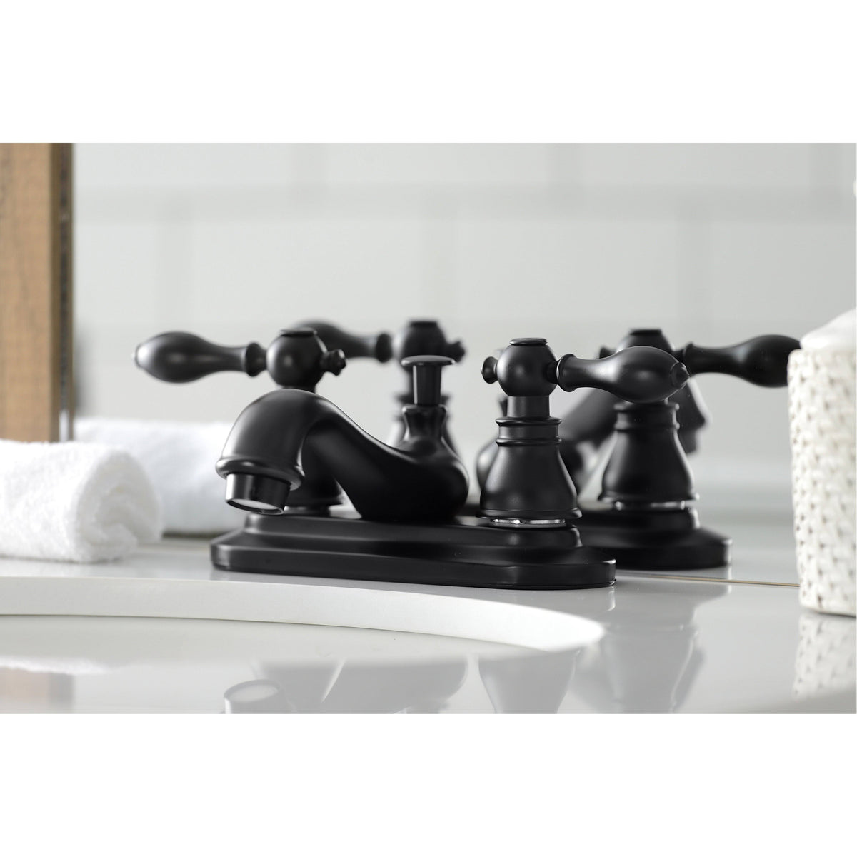Matte Black 4x22 Centerset Bathroom Faucet C2793