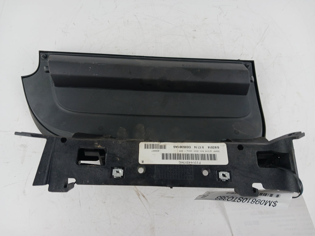 Upper Glove Box Assembly V645