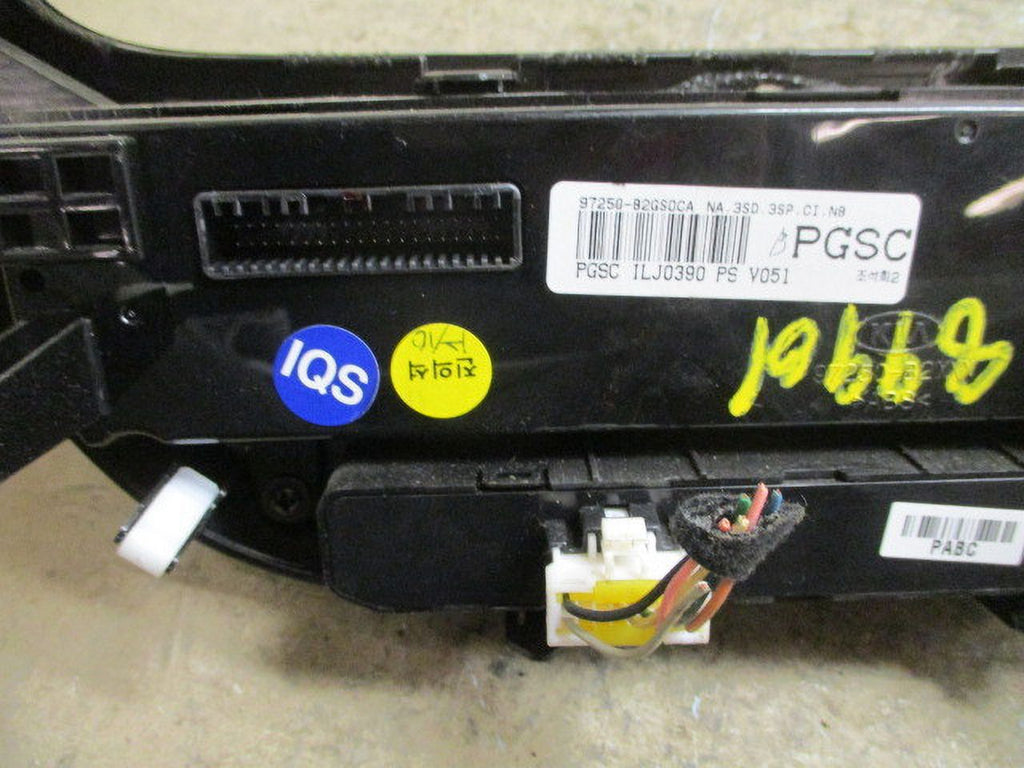 Pre-Owned Kia Soul Automatic Climate AC Heater Temperature Control D8193
