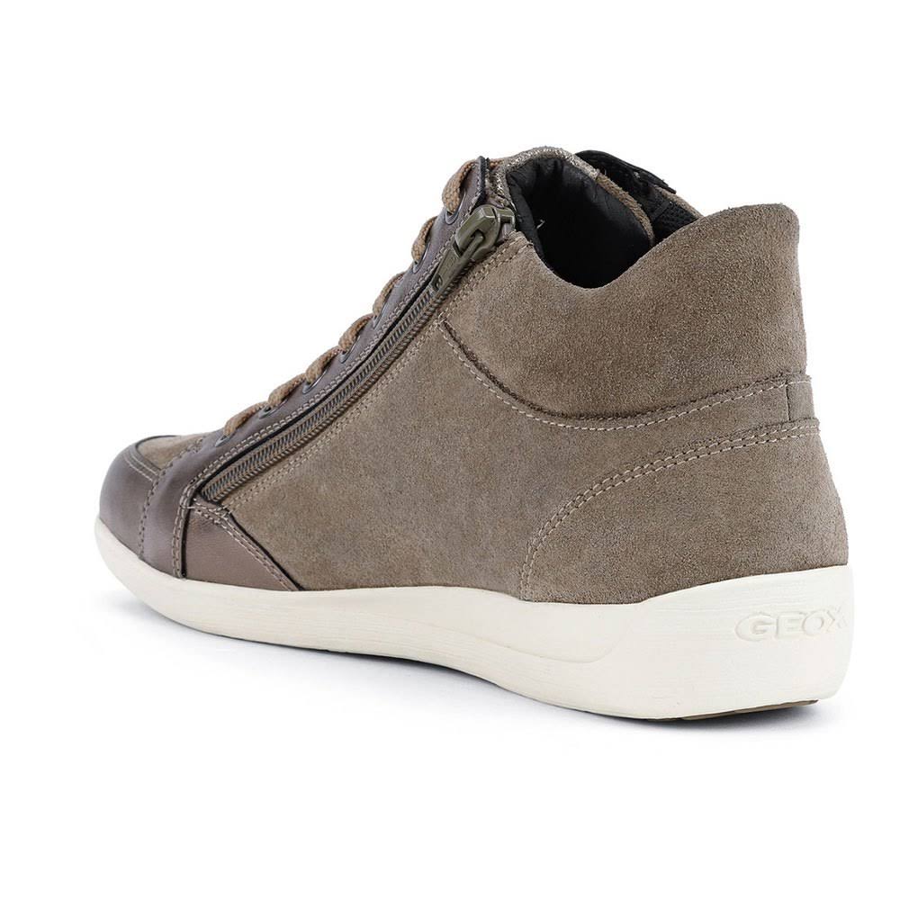 Myria Trainers 6 V547